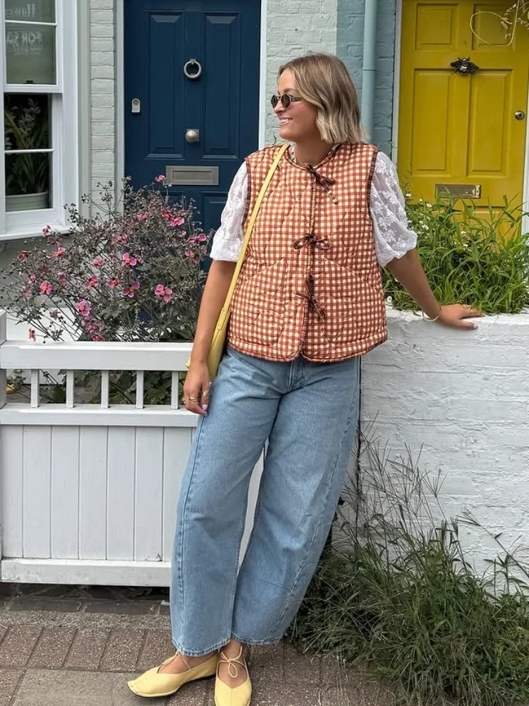 

2025 Autumn Winter Plaid Vest Women Casual Loose Sleeveless Cardigan Chic O-neck Lace Up Waistcoat Lady Streetwear Fashion Tops