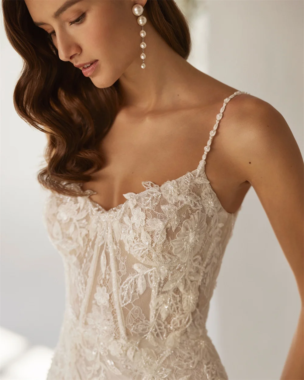 Gaun Pengantin Putri Duyung Applique Renda Gading Kustom Kyoto Gaun Pengantin Manik-manik Tali Spaghetti Vestidos De Novia Kereta Pengadilan Malam Formal