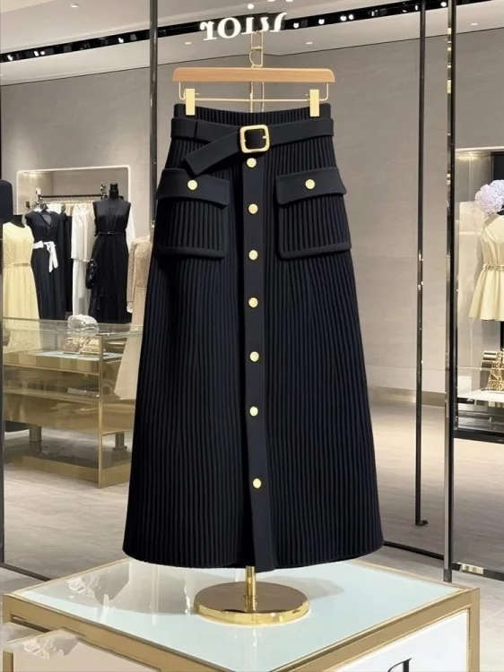 Fashionable Knitted Black High Waist A-Line  Skirt Elegant Unique Eye-Catching Winter 2025 Ladies' Commute Style Skirt