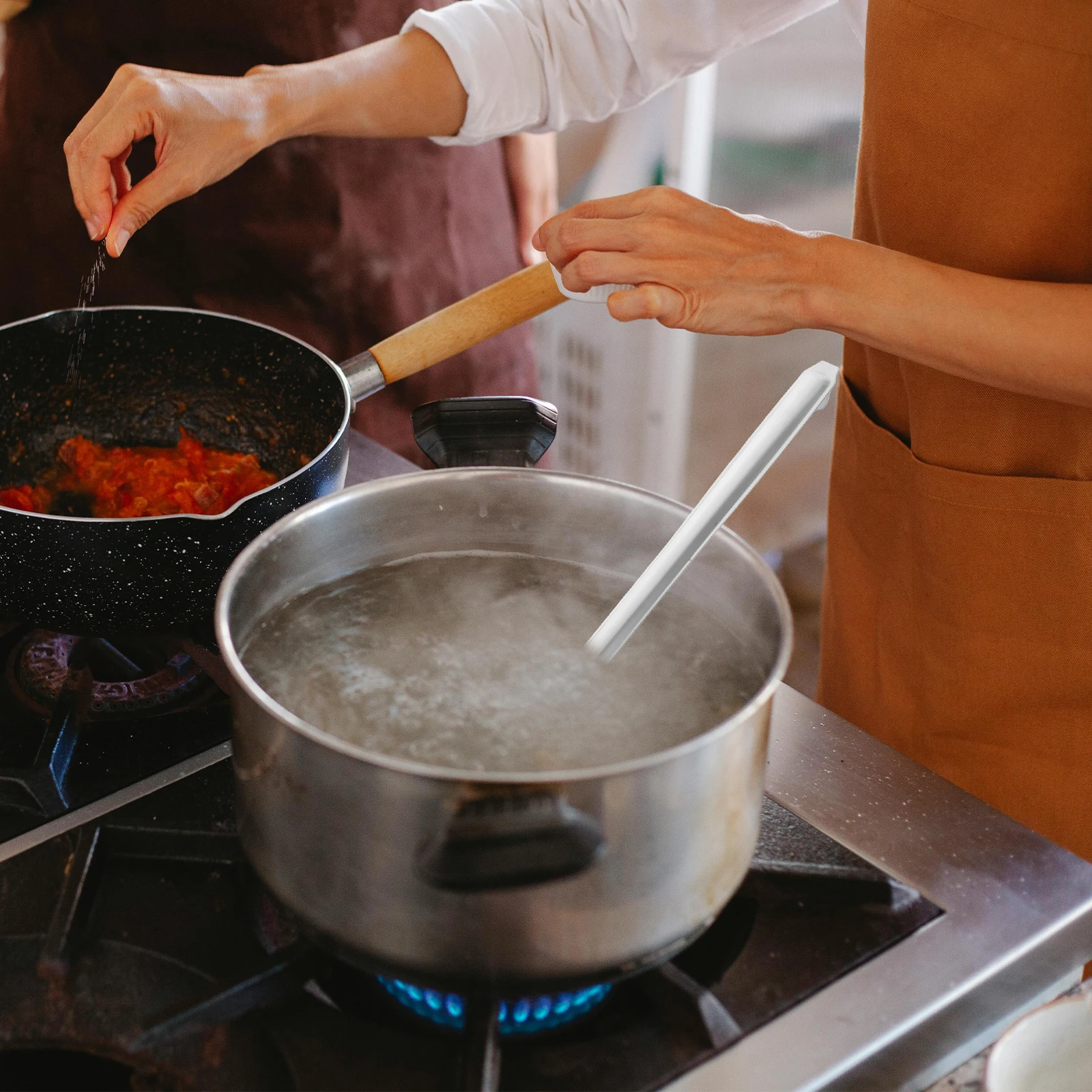 

Stainless Steel Soup Ladle Spoon Large Metal Ladle Thickened Long Handle Kitchen Utensil Home Commercial Use Hook Design Easy