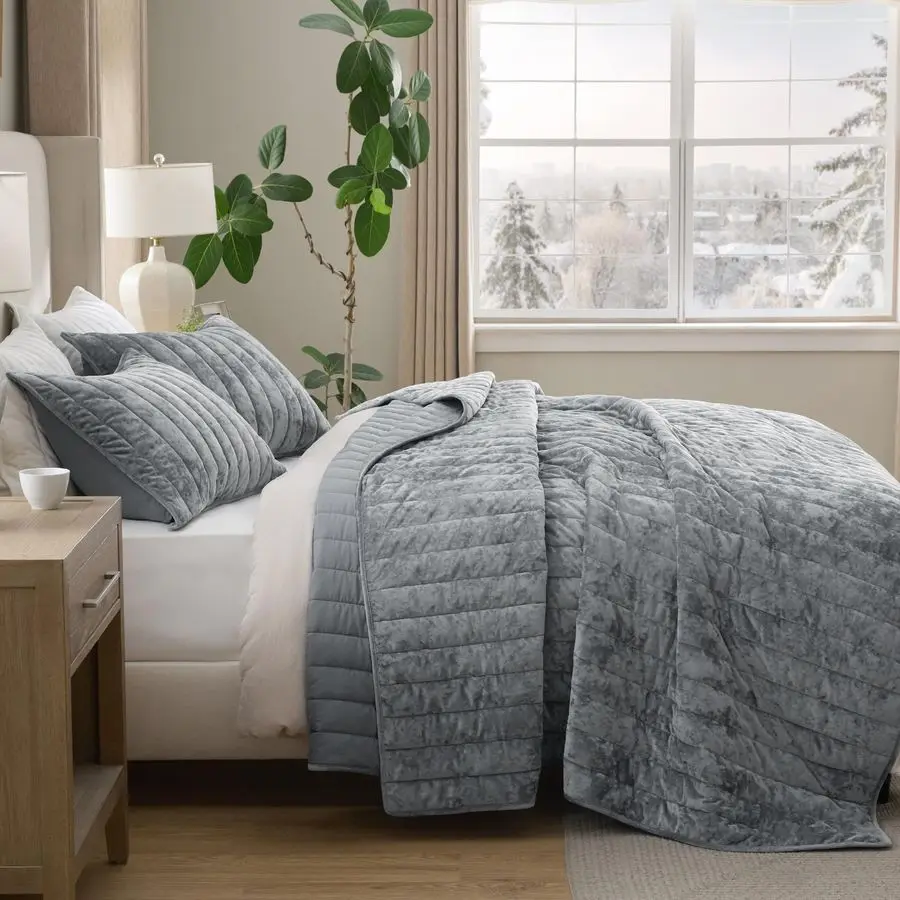 

Velvet Quilt Queen Size Set Lightweight Velvet Comforter Queen, Luxury Bedspread Coverlet, UltraSoft Bedding Set with 2 Pillow S
