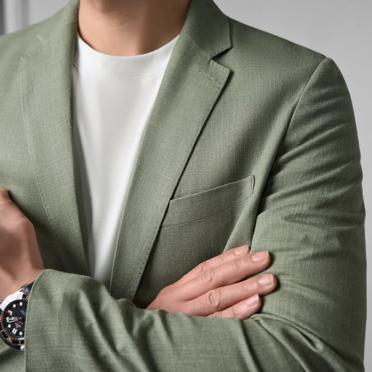 Herren Leinen Blazer Leichte Sommerjacke Unstrukturiert Smart Casual Atmungsaktiv Kühlend Lyocell Resort Stil Stiller Luxus Eleganter Mantel Sonnenschutz Urlaub Strand Viskose Mischung Oberbekleidung Büro Reise Freizei – Detail 14