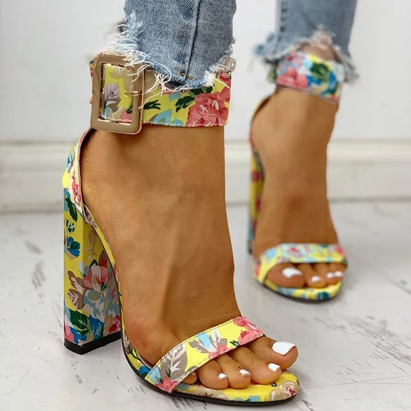 wishForeign Trade New2020Summer European and American Belt Buckle Snake Pattern Chunky Heel Sandals Women plus Size40-43sandals