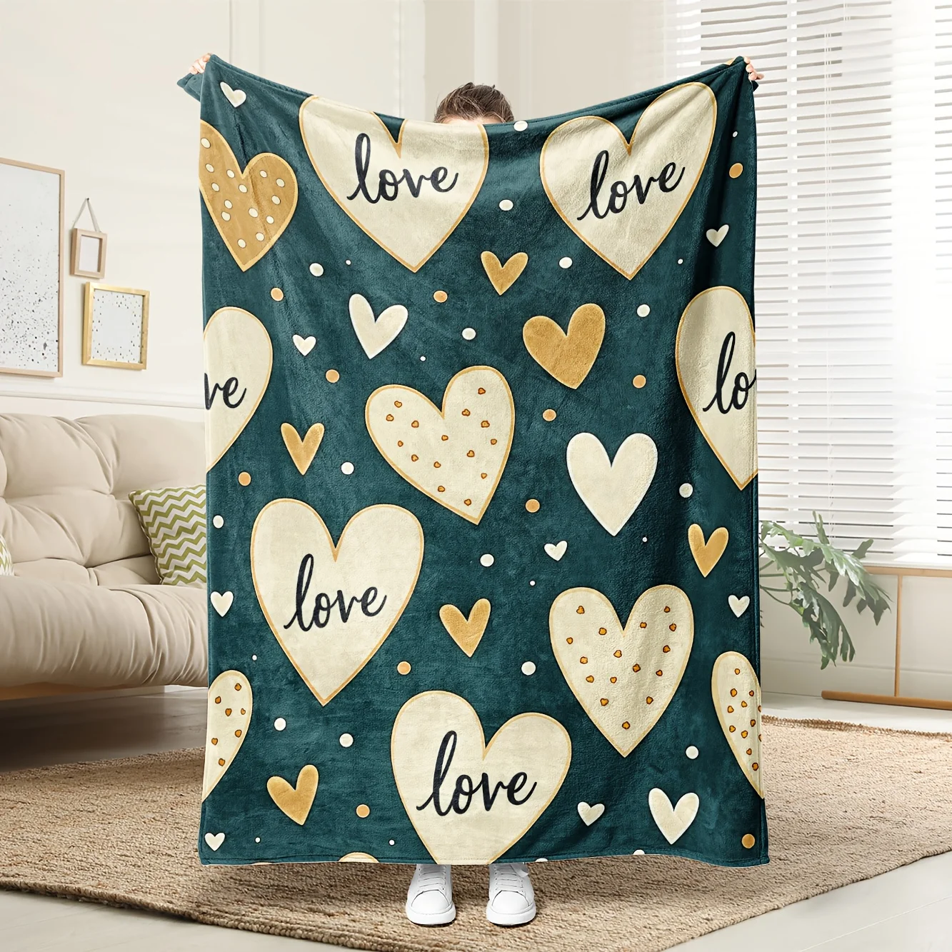 

1pc Golden/Beige/Black Chinese Dragon Blanket - 100% Polyester Quilted-like, All-Season Kids/Adults Gift