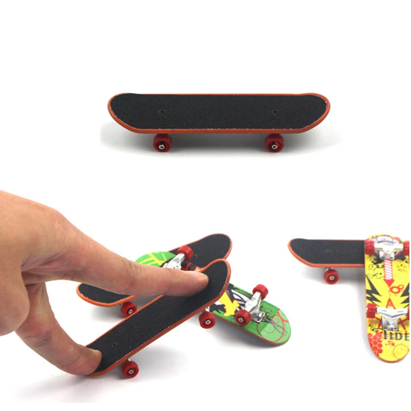 5pcs lot Children\'s Mini Finger Skateboards Alloy Skate Boarding Kids Fingertip Board Fingerboard Educational Toys Gifts