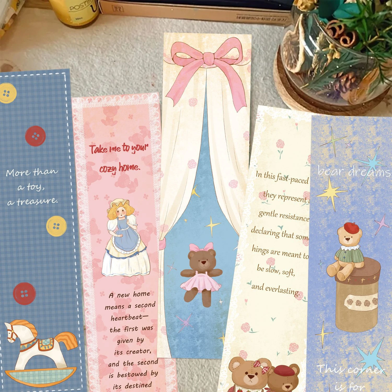 30PCS Retro Doll Alien Bookmark Cute Girl Little Bear Art Bookmarks Pages Book Mark Cartoon Printing Annotated Notebook Clip