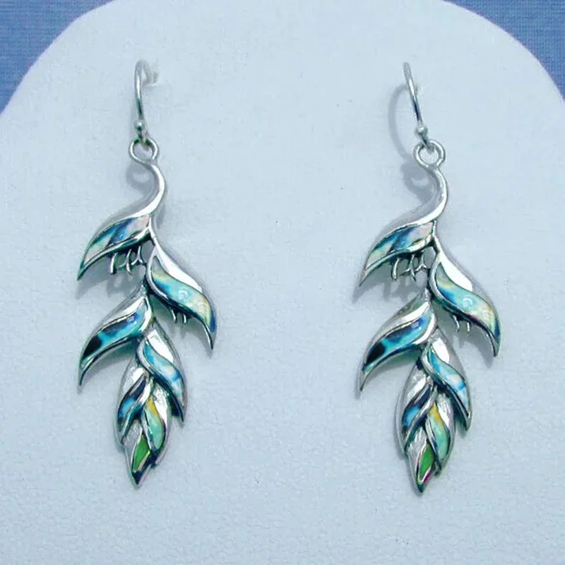 Huitan Leaf Design Hanging Earrings for Women with Irregular Pattern Trendy Female Earrings Daily Wear Party Personality Jewelry