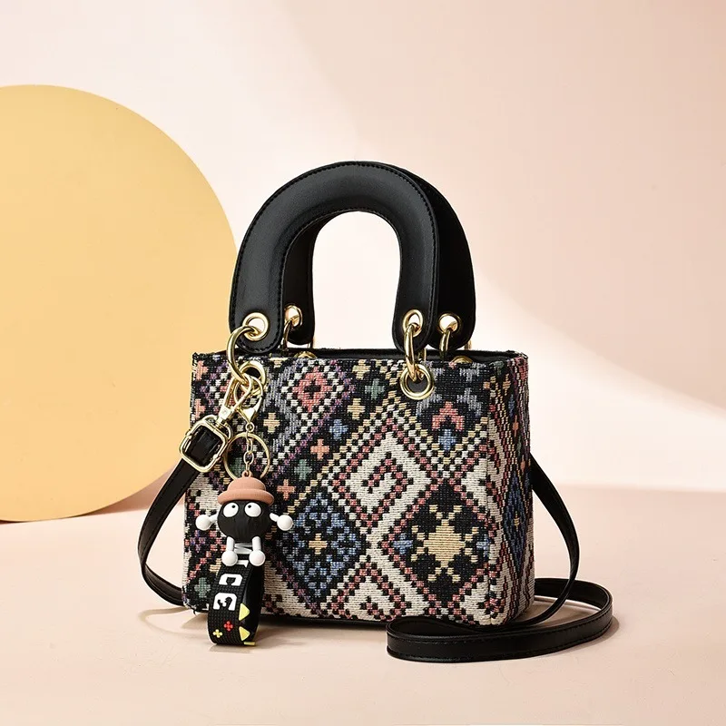 

​​Discreet Portable Female Bag Handbag Petite Shoulder Bag Unobtrusive Luxury For Subtle Carriers​​