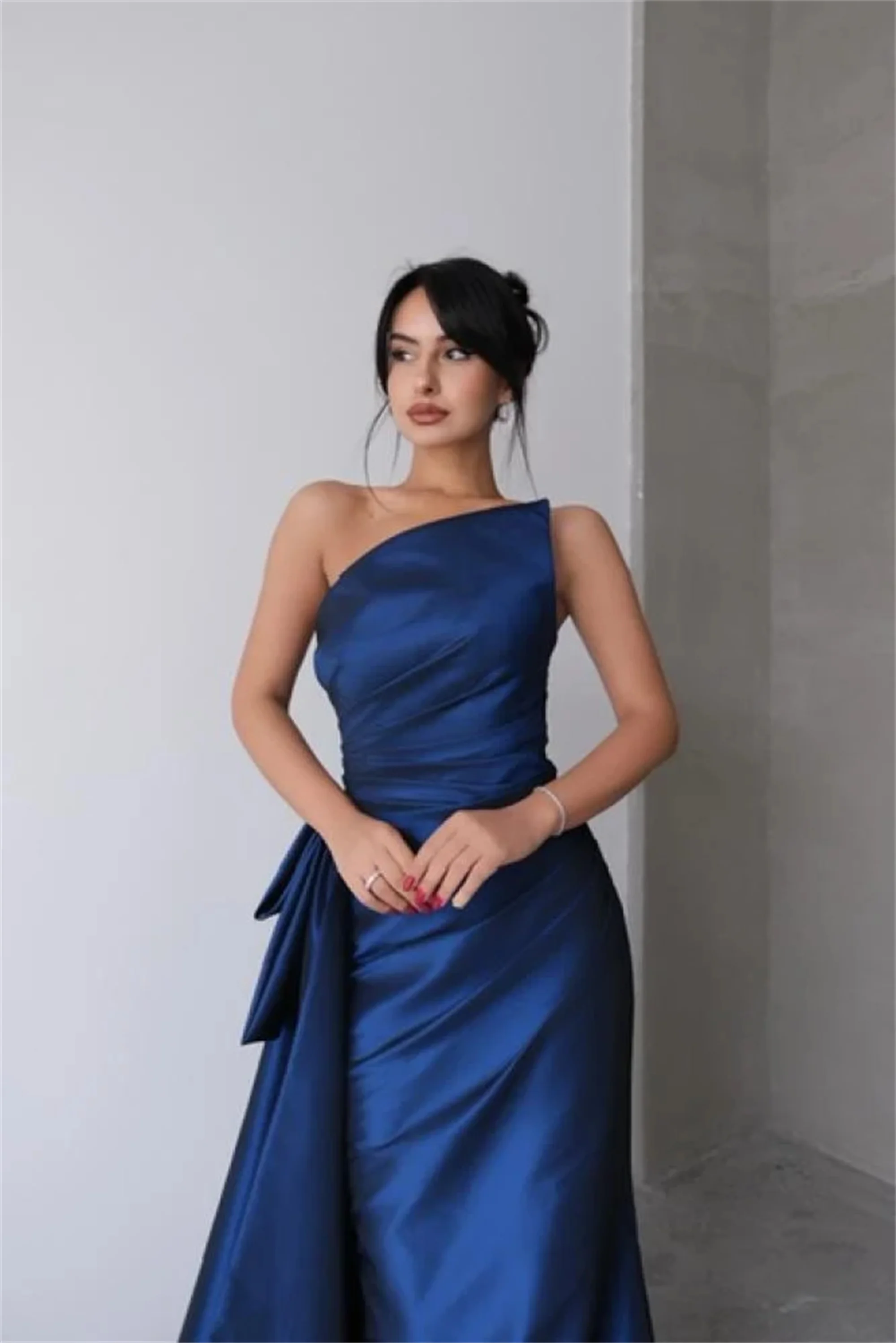 Tight Long Strapless Evening Dress Customized Small Train Royal Blue Celebrity Prom Gown Backless Vestidos De Fiesta EVON BRIDAL