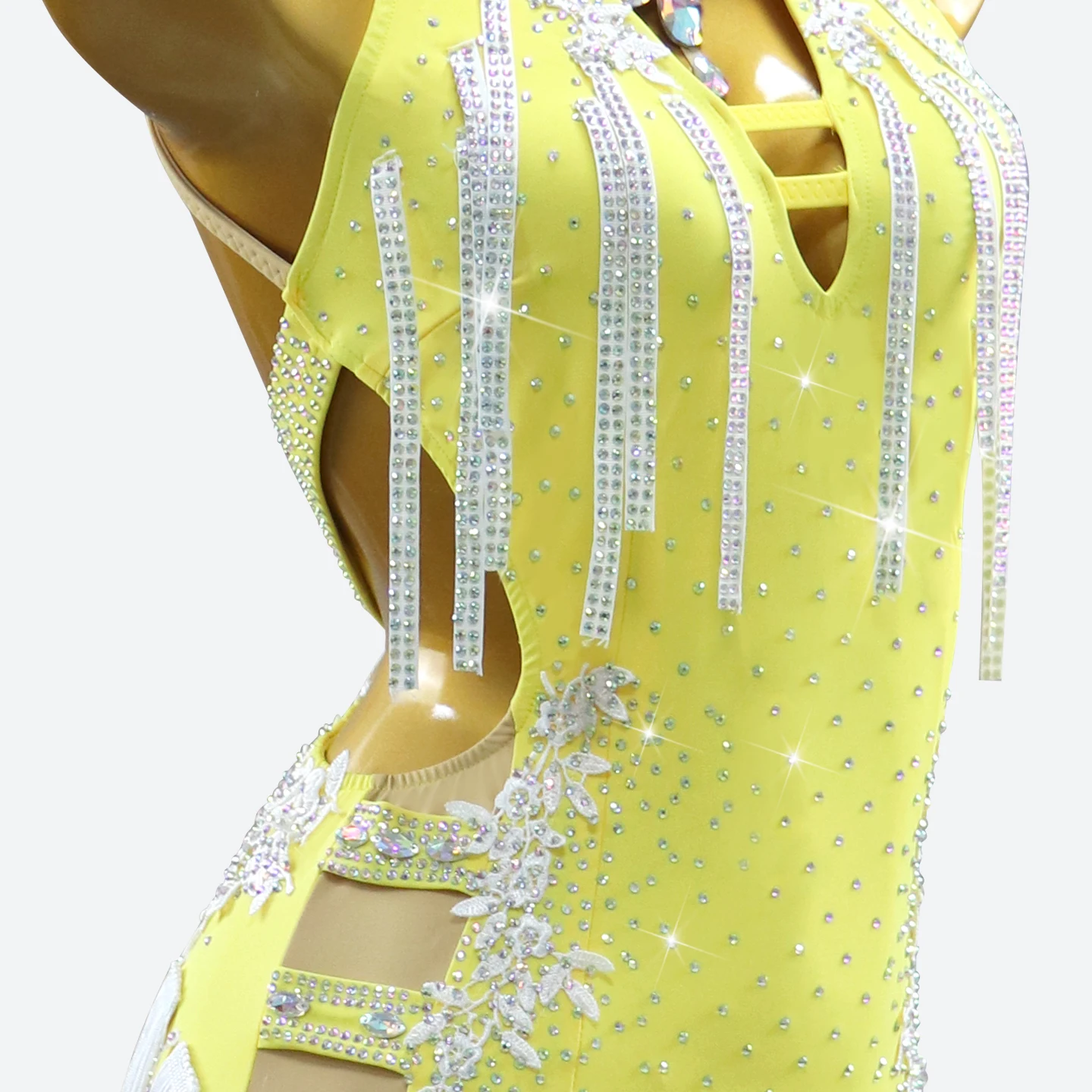 女性用コスチューム フェスティバル ボールルームドレス スタンダードダンス ラテン衣装 ガールズ 2025 フリンジ付き プロムパーティー衣装 エレガントなパーティースーツ