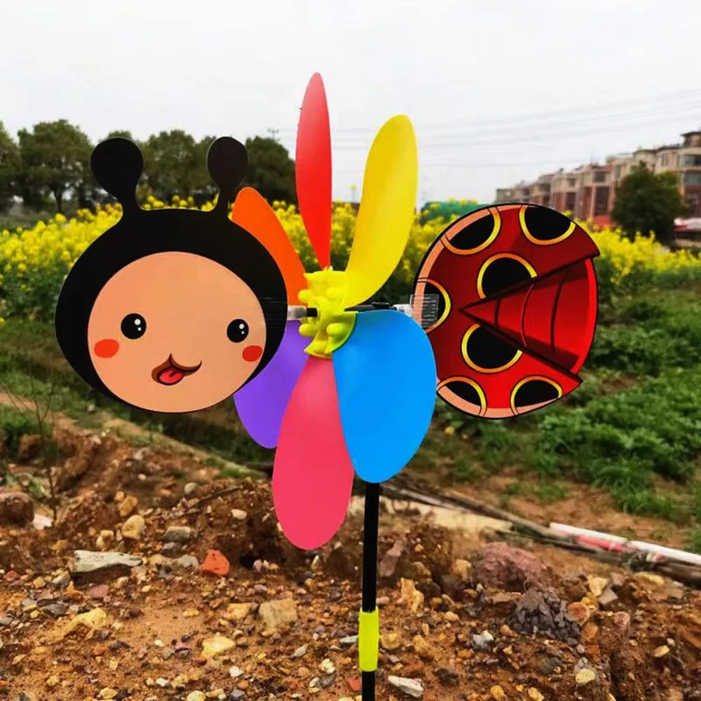 Colorful Cartoon Windmill Plastic Three Dimensional Animal Bee Six Colors Windmill Wind Spinner Home Garden Decoration