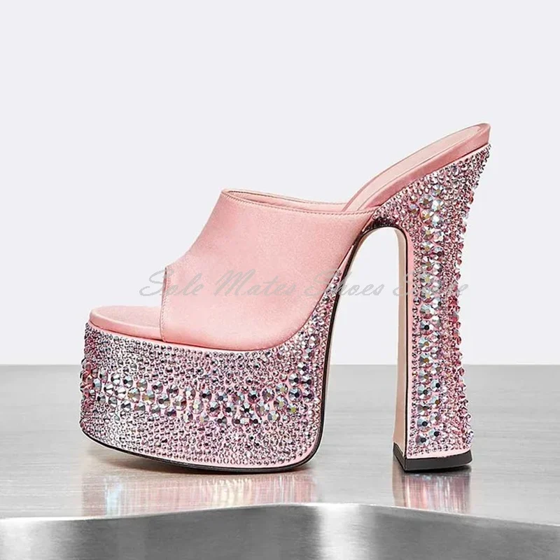 

2025 Pink Platform Crystal Slippers Luxury Diamond Thick Soled Mule High Heels Women's Luxury Shiny Party Evening Dress Shoes