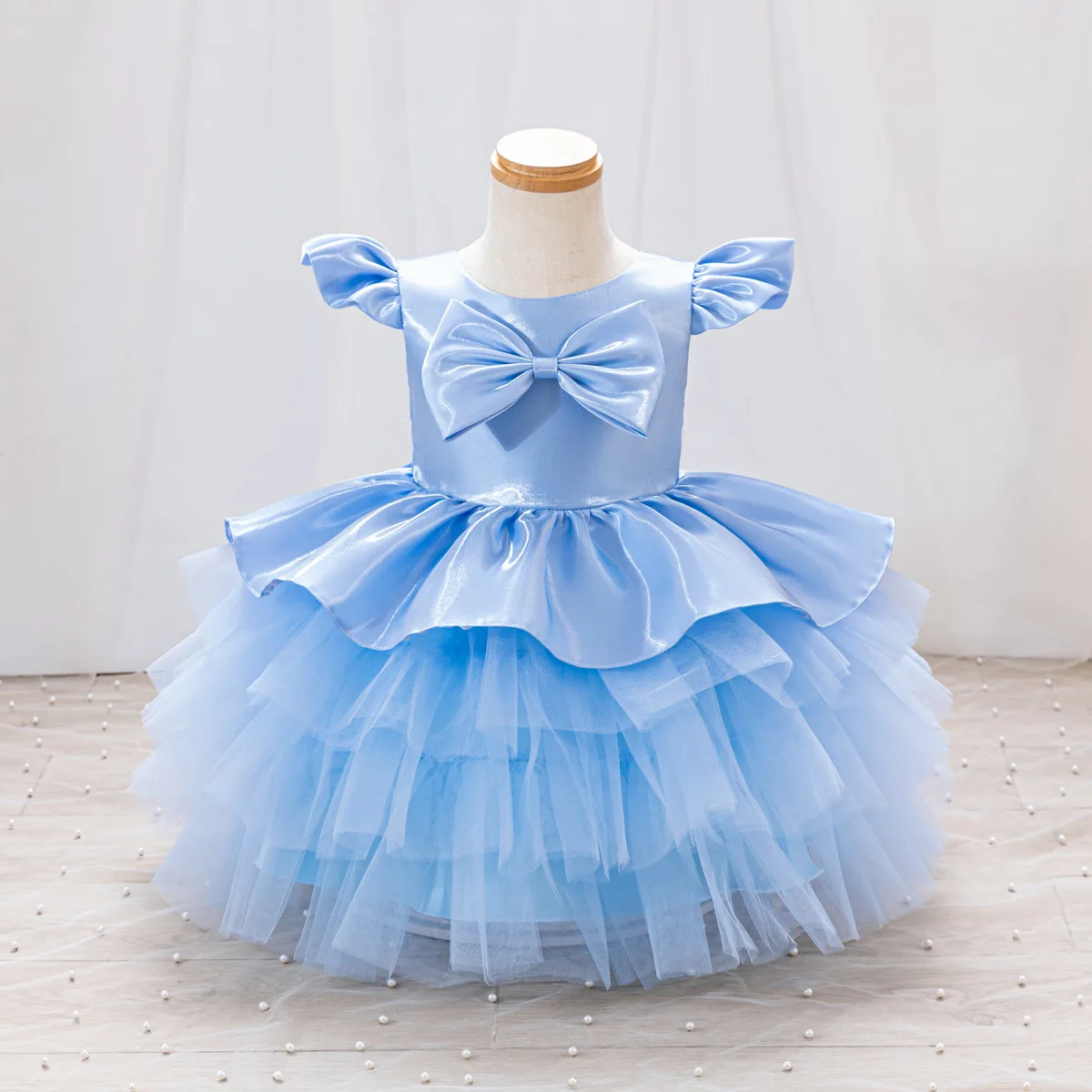 Summer New Girls' Fluffy Mesh Cake Dress with Bow and Small Flying Sleeves Birthday Party Princess Dress