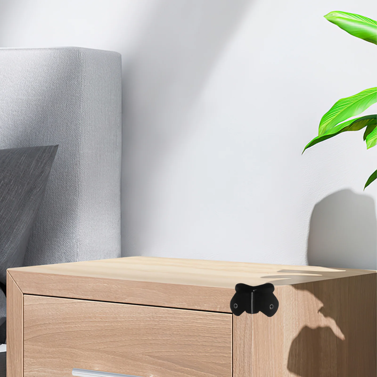 

12Pcs Iron Corner Guards for Furniture Speakers Luggage Stylish Design Wear Resistant Collision Protection Edge Guard Kit