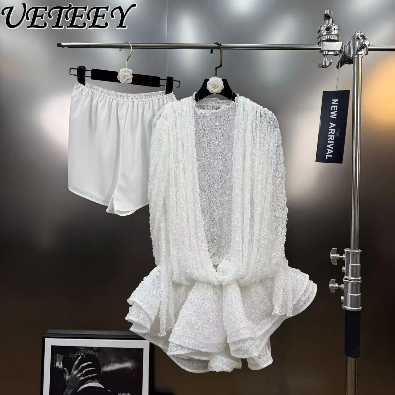 

Autumn and Summer French Style Mesh Lace Long Sleeve Solid Color Dress with Pleated Puff Design Pure Desire Fashion Dress