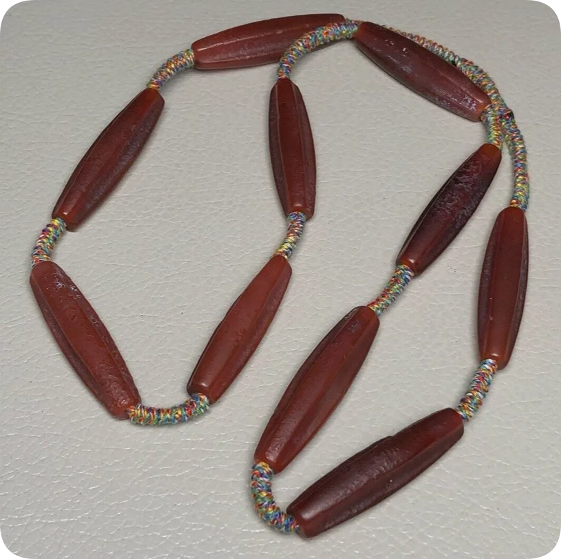 Tibetan Natural Red Old Agate Dzi Silkworm Beads Necklace K0928