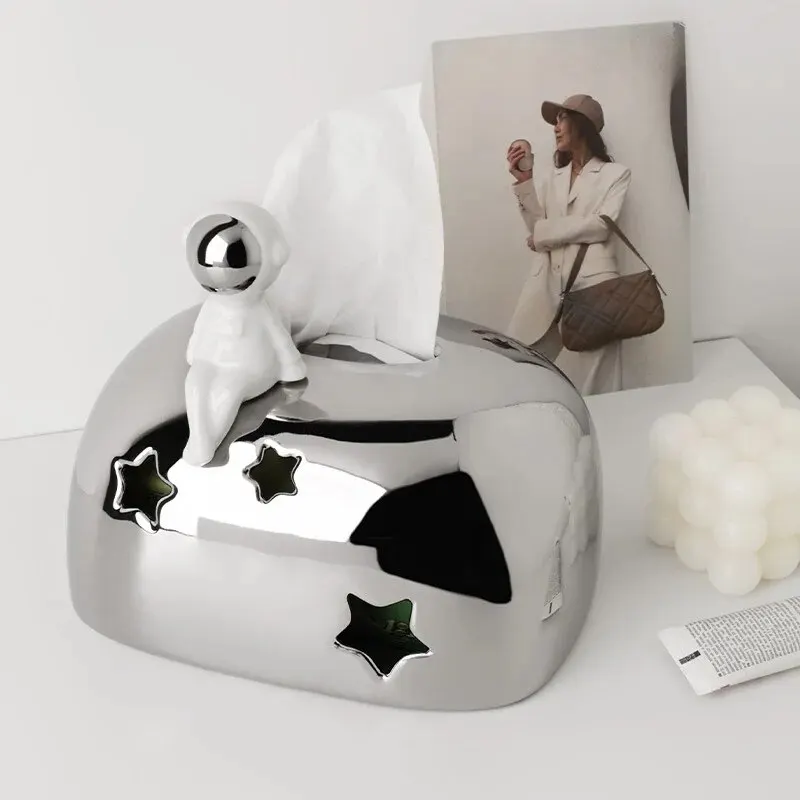 

Light Luxury Decorative Tissue Box Astronaut Living Room Dining Table Suction Home Furnishings Car Holder