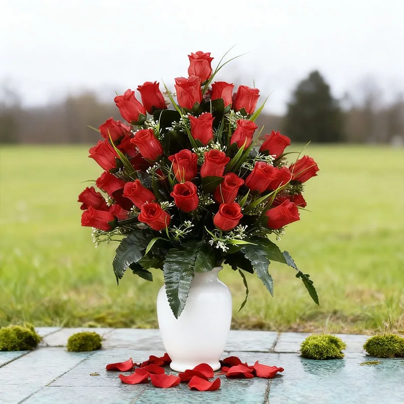 

1 Bunch 48cm 24-Head Artificial Rose with Black Edges & Velvet Buds & Fern Bouquet for Home Outdoor Floral Arrangement Decor