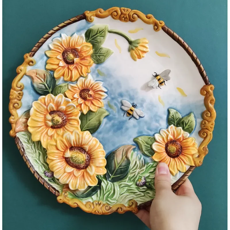 

Ceramic Sunflower Porcelain Plate 10 Inch Hand Painted Hanging Disc Living Room Craft Ornaments Exquisite Versatile Home Decor