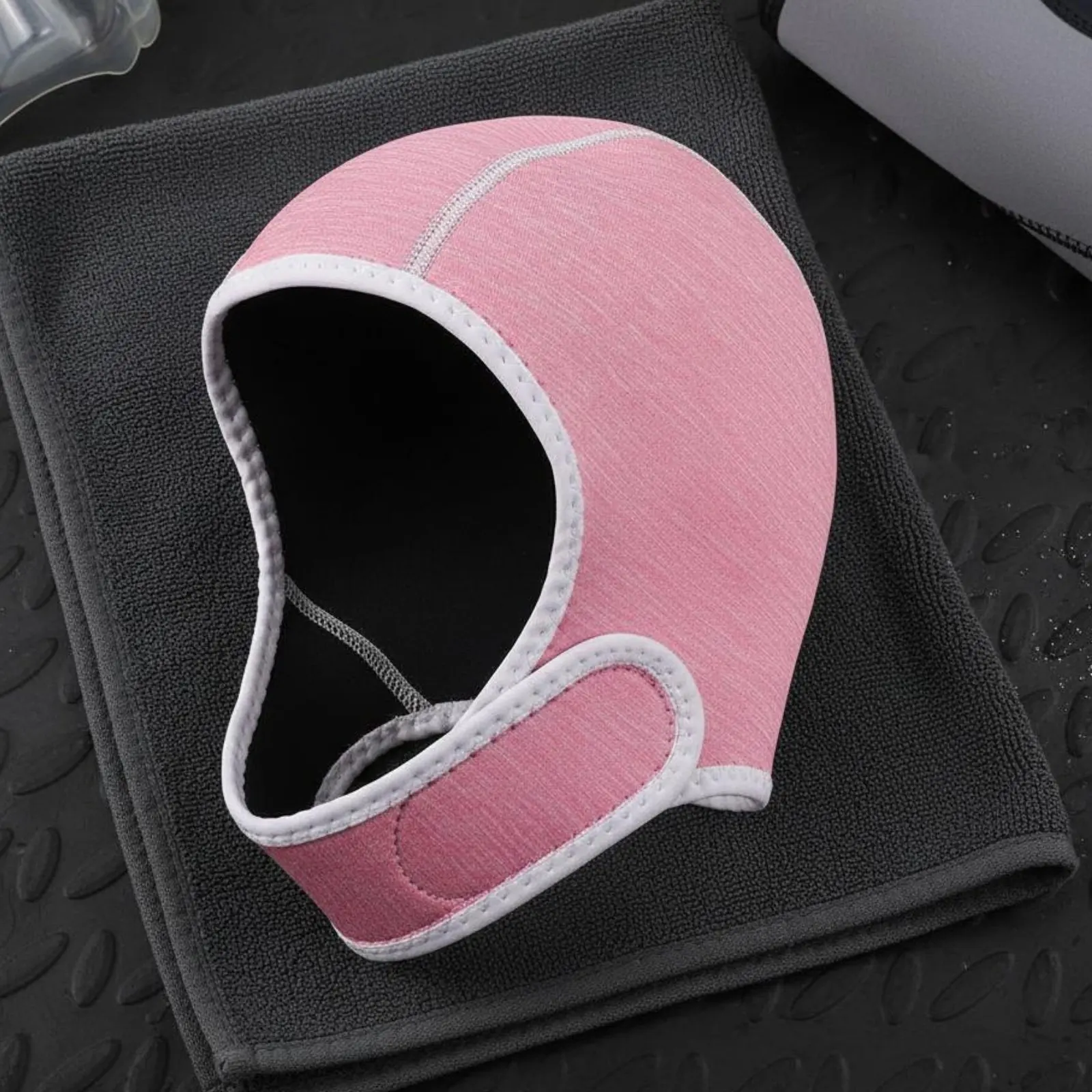 

2mm Neoprene Diving Hood for All Genders Surfing Wetsuit Hood Neoprene Surfing Head Cover Flatlock Stitching for Swimmers