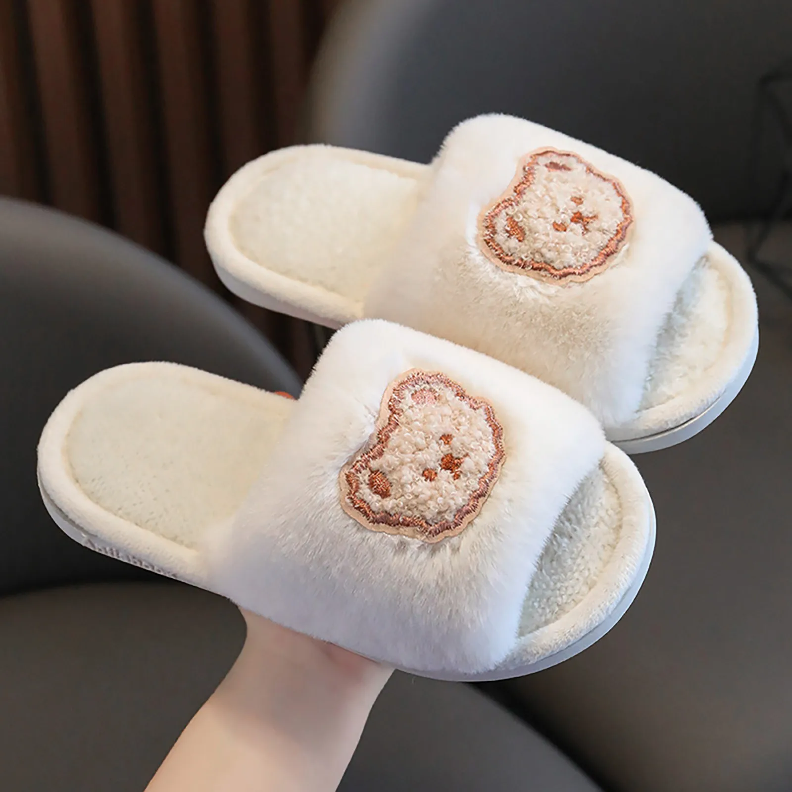 Winter Kids Plush Thick soled Slippers Children Cute Bear Indoor Slides Non-Slip Soft Mule Girls Boys Warm House Cotton Shoes