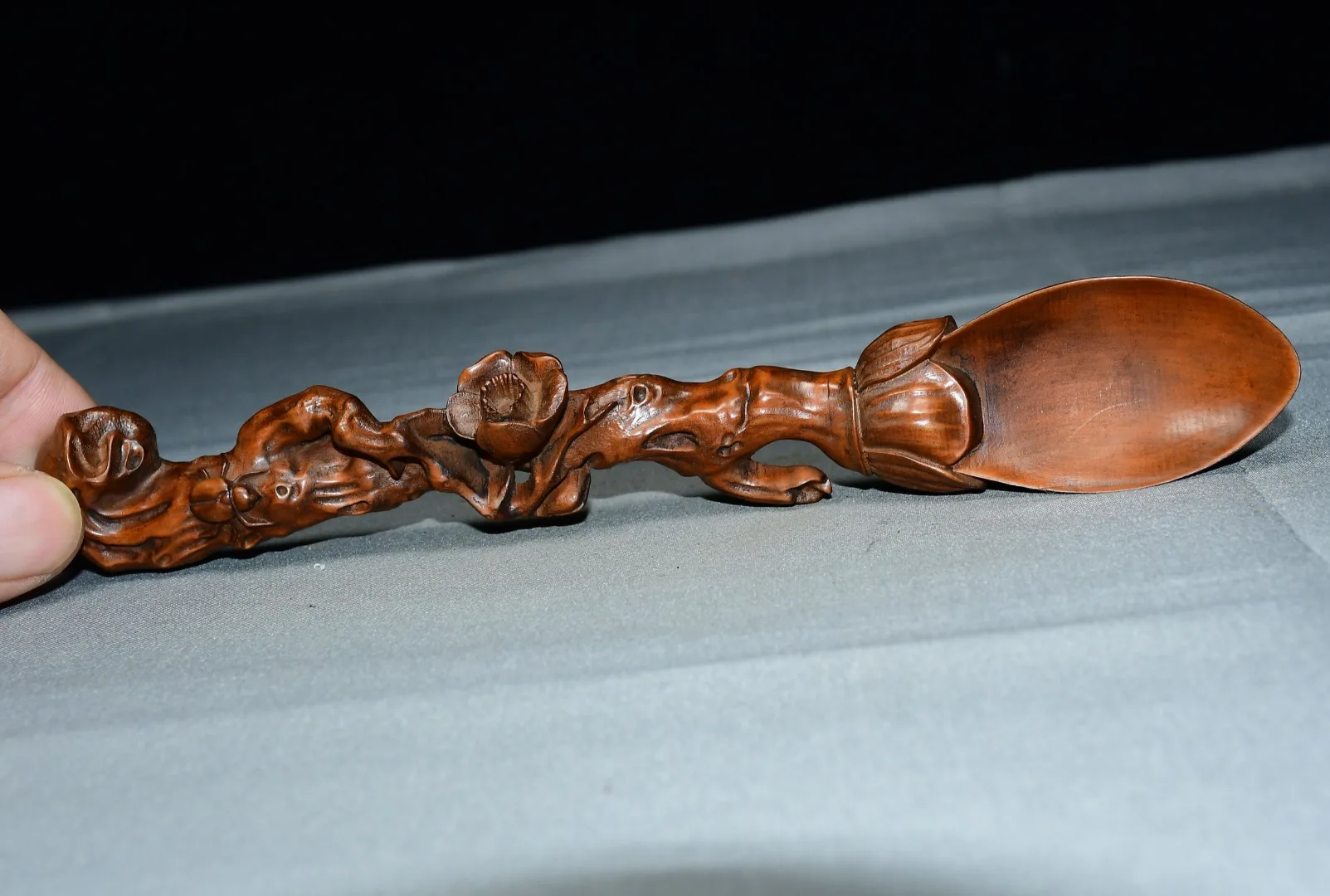 

8-дюймовая лопатка для чая из корня старого самшита с ручкой в виде цветка сливы, инструмент для чайной церемонии, ложка, украшение для изучения и накопления богатства