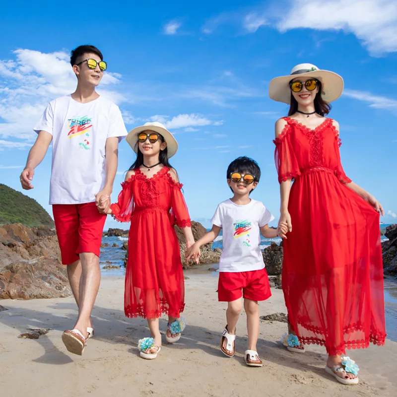 

Vacation Look Family Matching Holiday Clothing Beach Daughter and Mom Red Dresses Son and Dad T Shirts Shorts 2 Piece Outfits