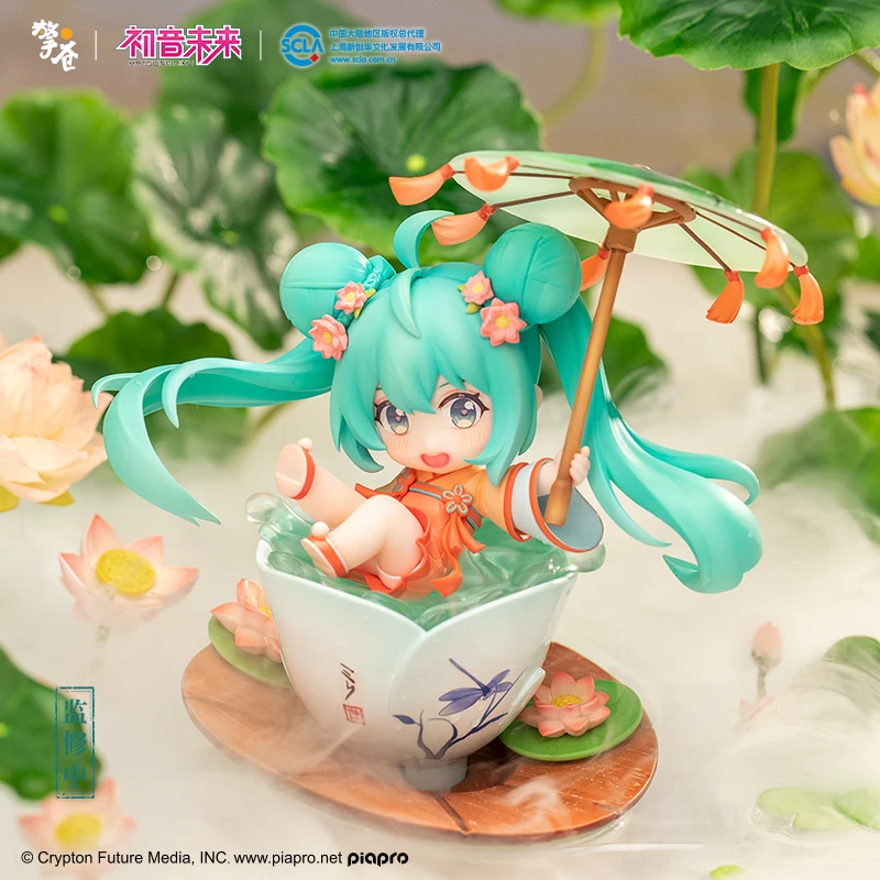 Genuine Hatsune Miku Playing in The Lotus Pond Q Version Collectible Hand Model Desktop Ornaments MIKU Joint Doll Gift