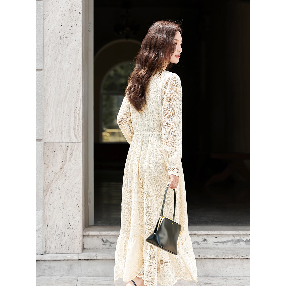 VIMLY فساتين الدانتيل المجوفة الأنيقة للنساء 2025 خريف جديد س الرقبة فستان فضفاض الصلبة شير ماكسي فستان ملابس السيدات غير رسمية A2789