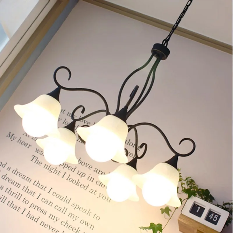 

Korean pastoral glass chandelier Nordic simplicity American white simplicity dining room living room bedroom study creative lamp