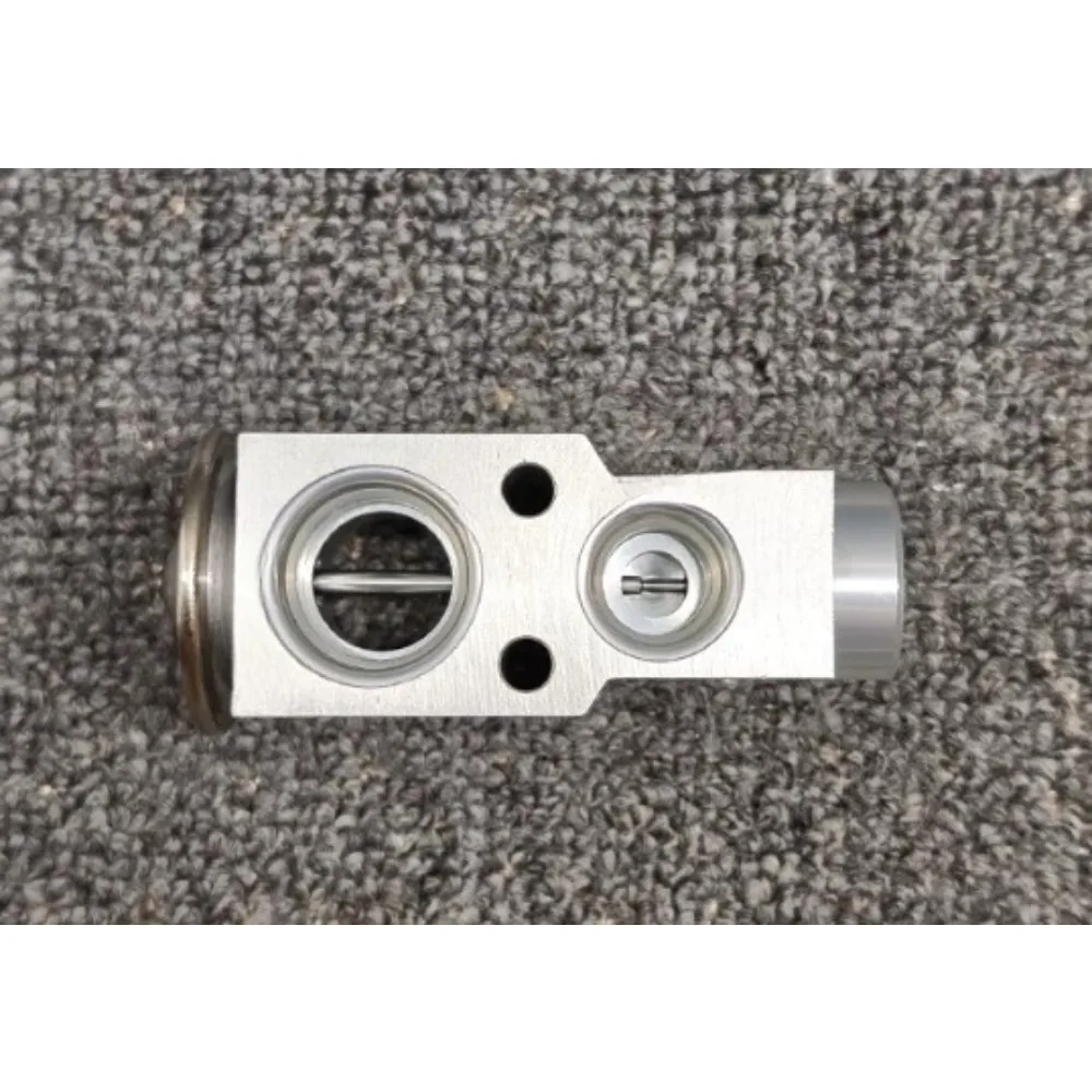 Car Air Conditioning Expansion Refrigerant Throttle Valve 64119496915 for BWM 5 6 7 8 Series X5 X6 X7 M5 M8 520 525 G38