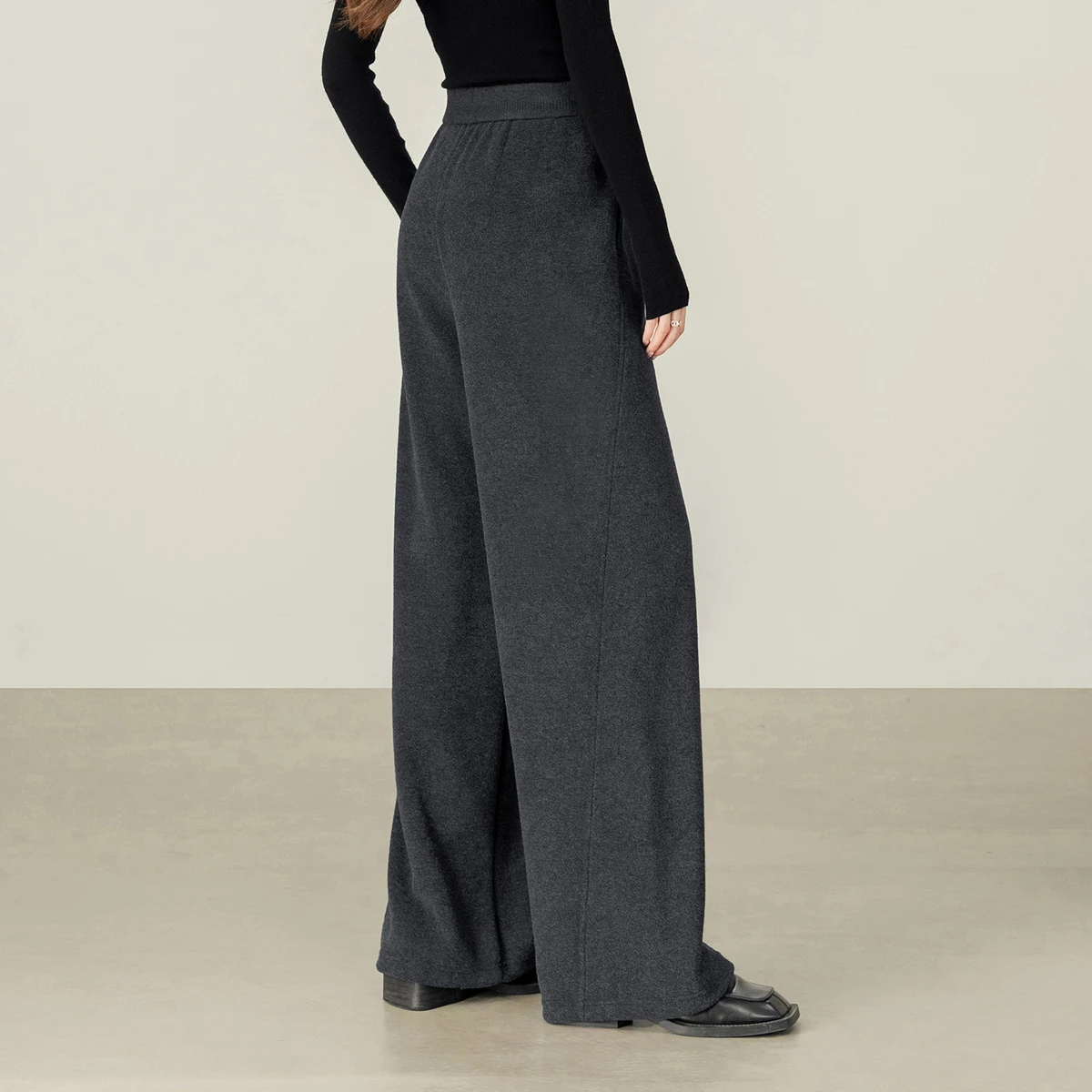 SENTUBILA Simple Woolen Trousers for Woman Casual Solid Straight Pants Autumn Winter 2025 Women's Warm Long Pants 154K58927