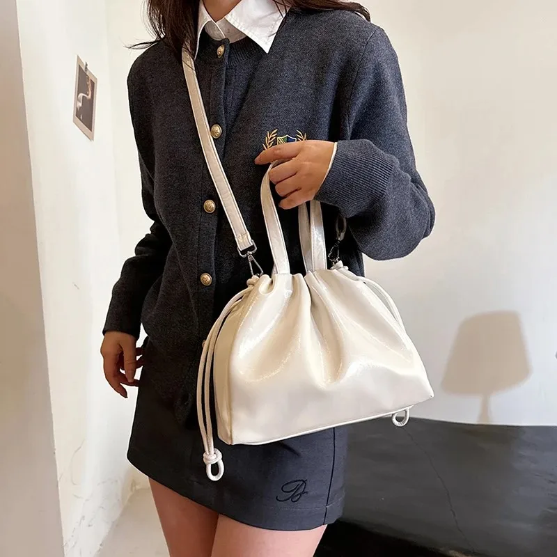 Retro Small PU Leather Bucket Bag Crossbody Bags Women 2024 New Fashion Trend Simple Shoulder Bags Luxury Solid Simple Handbags