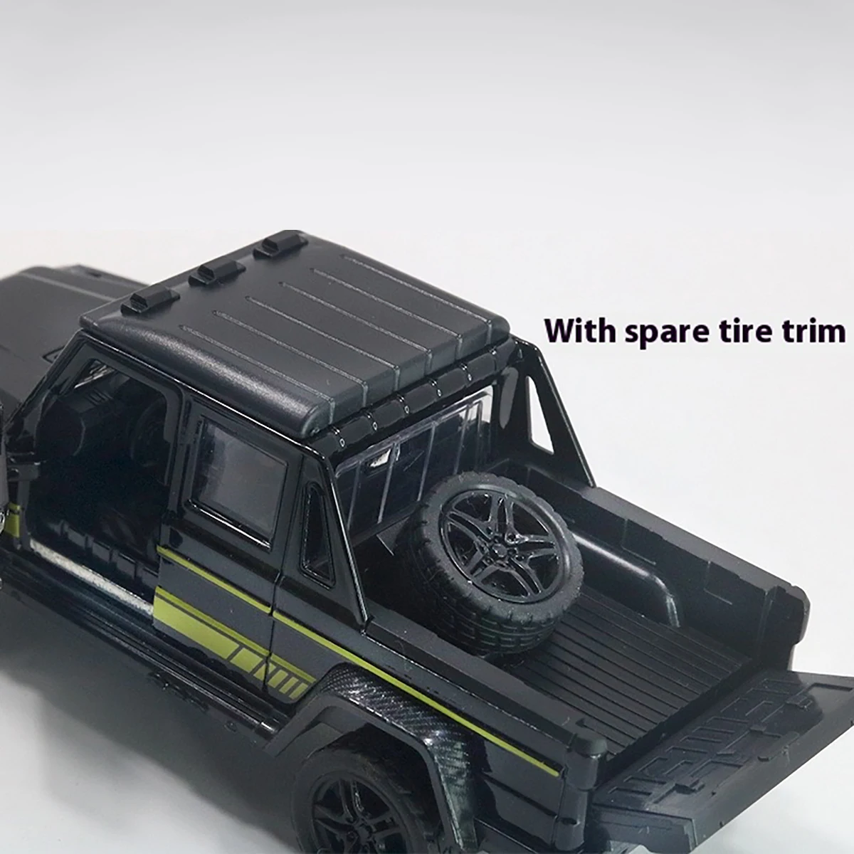 1-32 Scale Cast Realistic Alloy Toy Car Door Opens Pullback Driving Feature Collectible Model Vehicle Toy for Kids