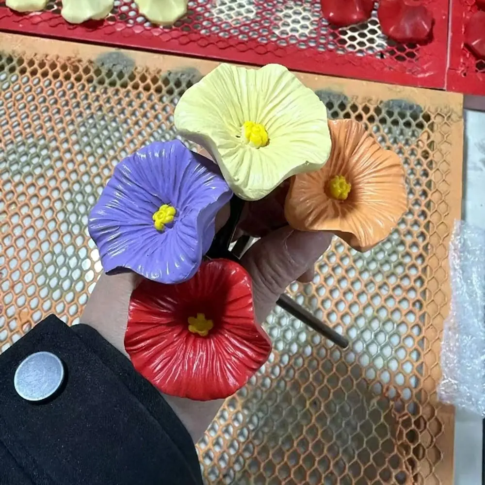 Creative Portable Bee Water Feeder Resin Flower Drinking Fountain Holder Bird Waterer Bird Bath Stand Bird Supplies