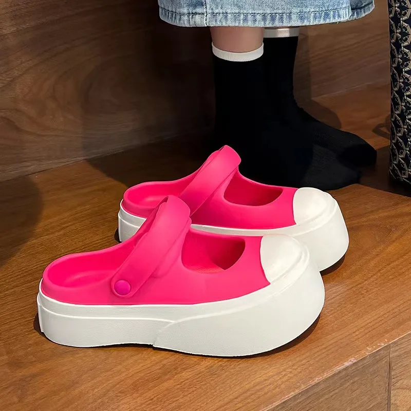 Summer New Women's Elevated Thick Sole Anti slip Tug Slippers Comfortable Soft Sole Wear resistant External Wearing Hole Shoes