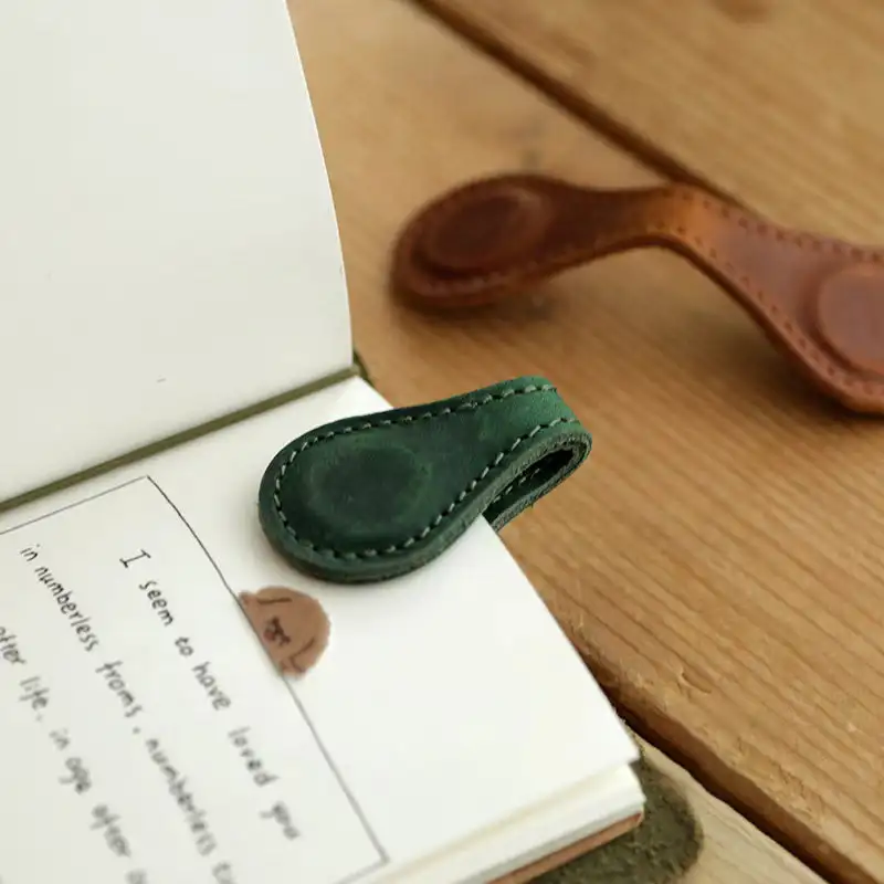 Leather Magnetic Bookmarks Vintage Notebook Mark Bookmark Book Page Marker Clip Gift for Book Lover Readers Students Women Kids