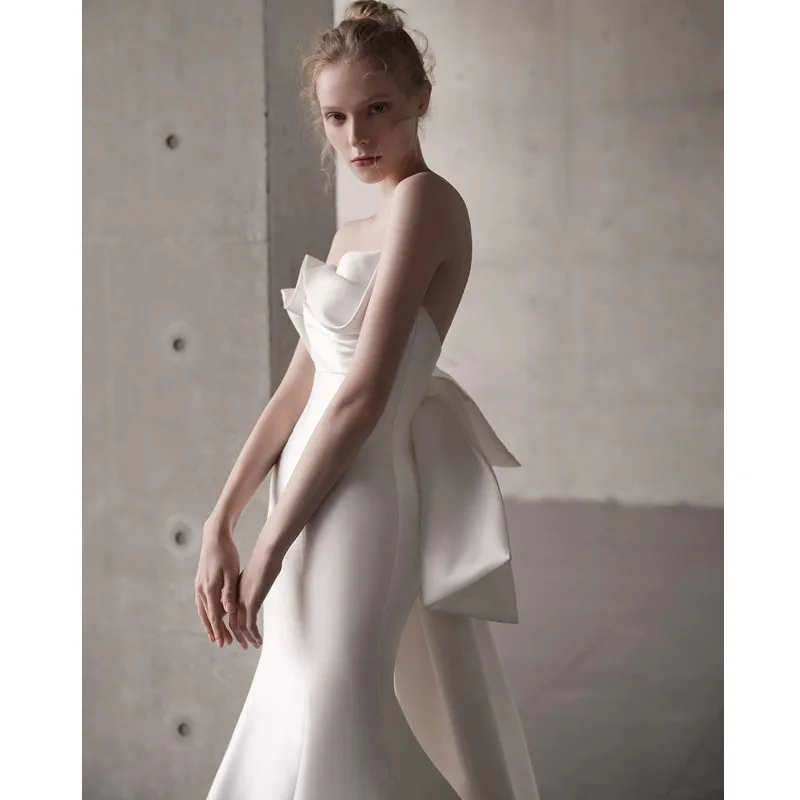 

Satin Wedding Dress French White Slimming Strapless Tail Simple Backless Banquet Bride's Wedding Bow Outdoor Veil Customized
