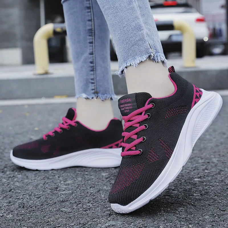 Scarpe Casual da donna Moda Scarpe basse in mesh traspirante da passeggio Sneakers Donna 2025 Scarpe vulcanizzate da palestra Calzature femminili bianche
