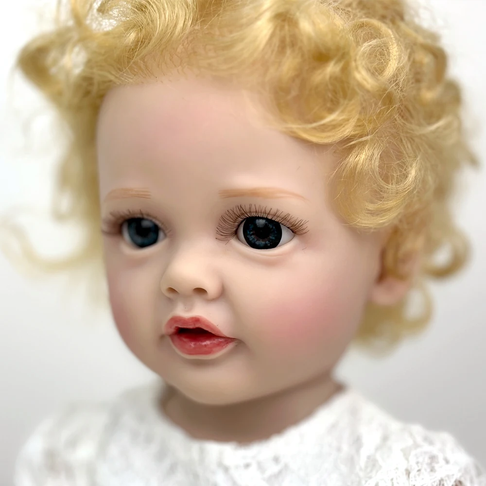 Muñeca Reborn de vinilo de 22", edición rara, pelo rubio rizado, vestido de princesa blanco, ojos azules, regalo de festival y juego de rol para niños