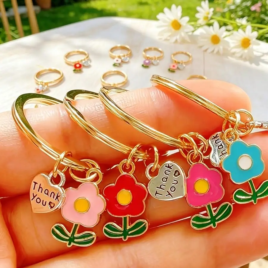 1/5/10/20/50/100pcs Gift for Her/Him: Teacher's Day Keychain Set with 6 or 10 Sets in Random Styles. Comes with a 