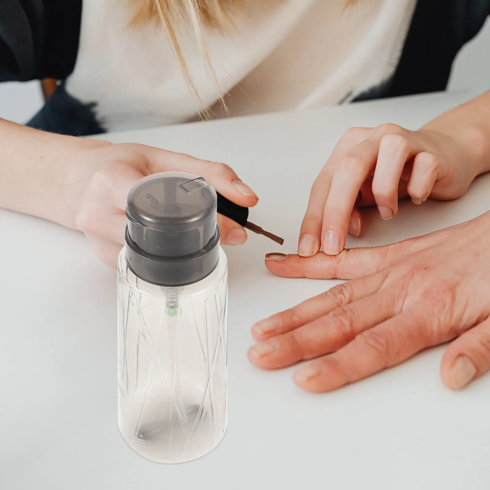 Push Down Nail Polish Remover Bottle Transparent Lock Dispenser Portable Nail Art Care Pump for Home Salon Use