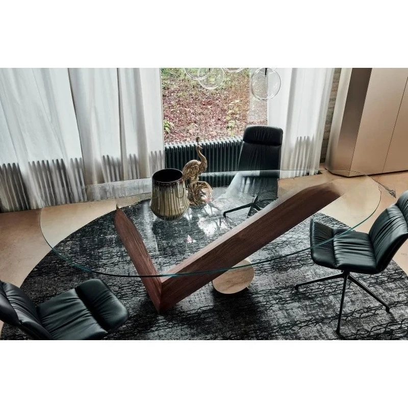 Tavolo da tè in vetro irregolare dal design master Tavolo da pranzo in marmo di quercia italiana