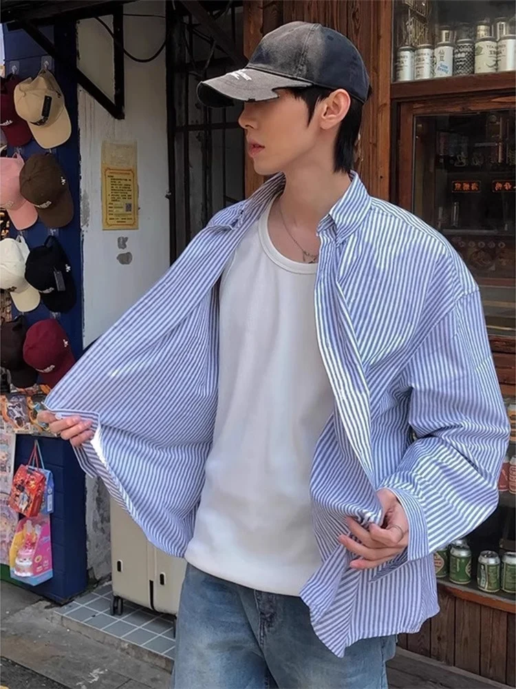 

Мужская рубашка-куртка светло-голубого цвета с вертикальными полосками, весенняя, в стиле ретро, молодежная, с длинным рукавом, повседневная, модная, из полиэфирного волокна, с классическим воротником.