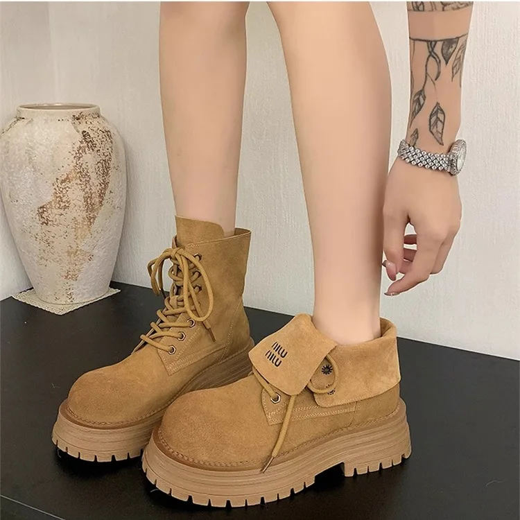 Women's 2024 Autumn and Winter Retro Flip New Yellow Single Boots Thick-soled Short Boots Big Yellow Boots Fashion