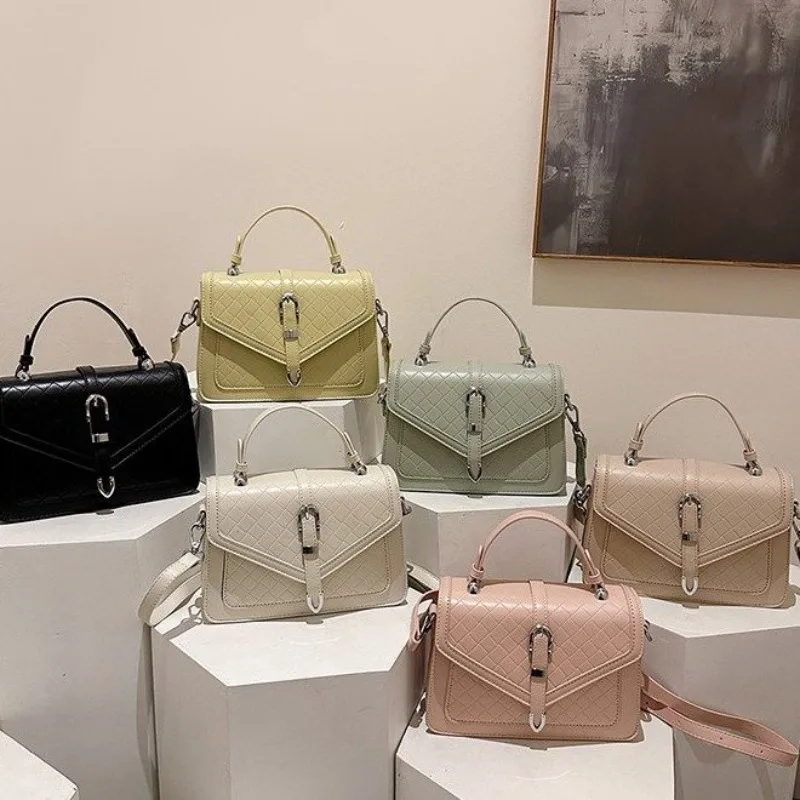 

Stylish Commuter Shoulder Bag Large Capacity Trendy Elegance Also Serves As A Roomy And Fashionable Diaper Bag