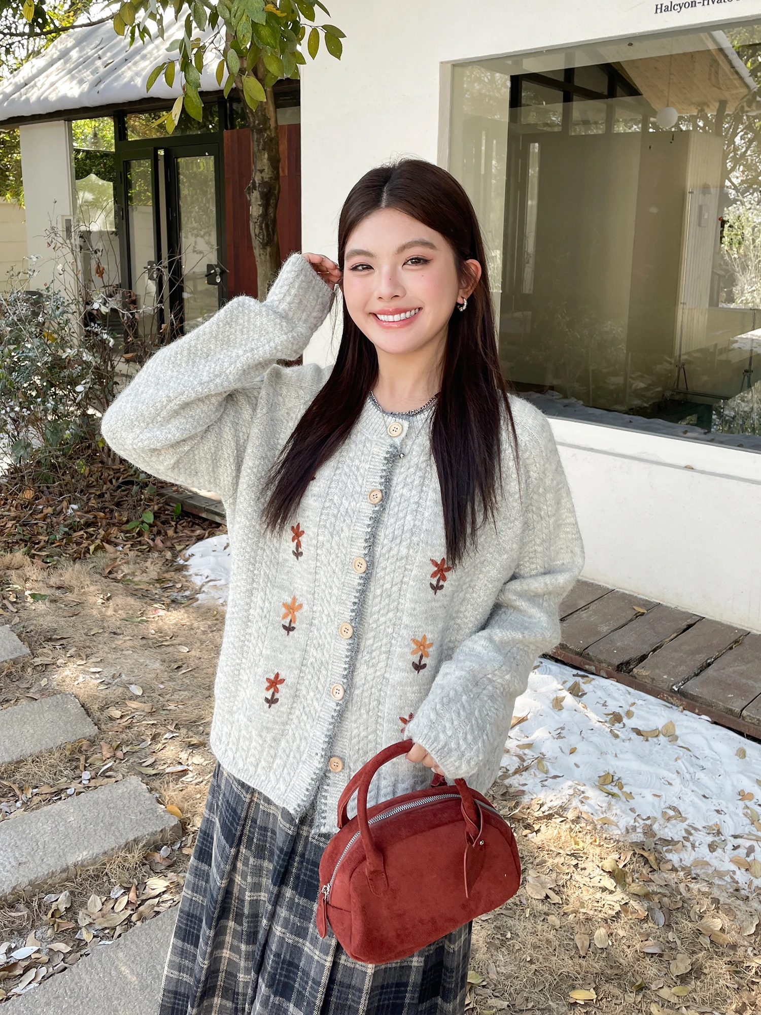 

Korean Sle Lazy Winter Sweater Women's plus Size Knitted Cardigan Top Beautiful Floral Embroidery Long Sve Casual Wear