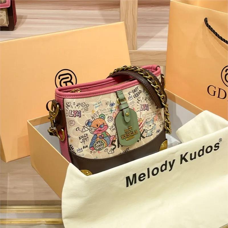 

Women's handbag 2024 new contrasting color shoulder bag, high-end fashion senior designer leather chain diagonal cross bucket ba