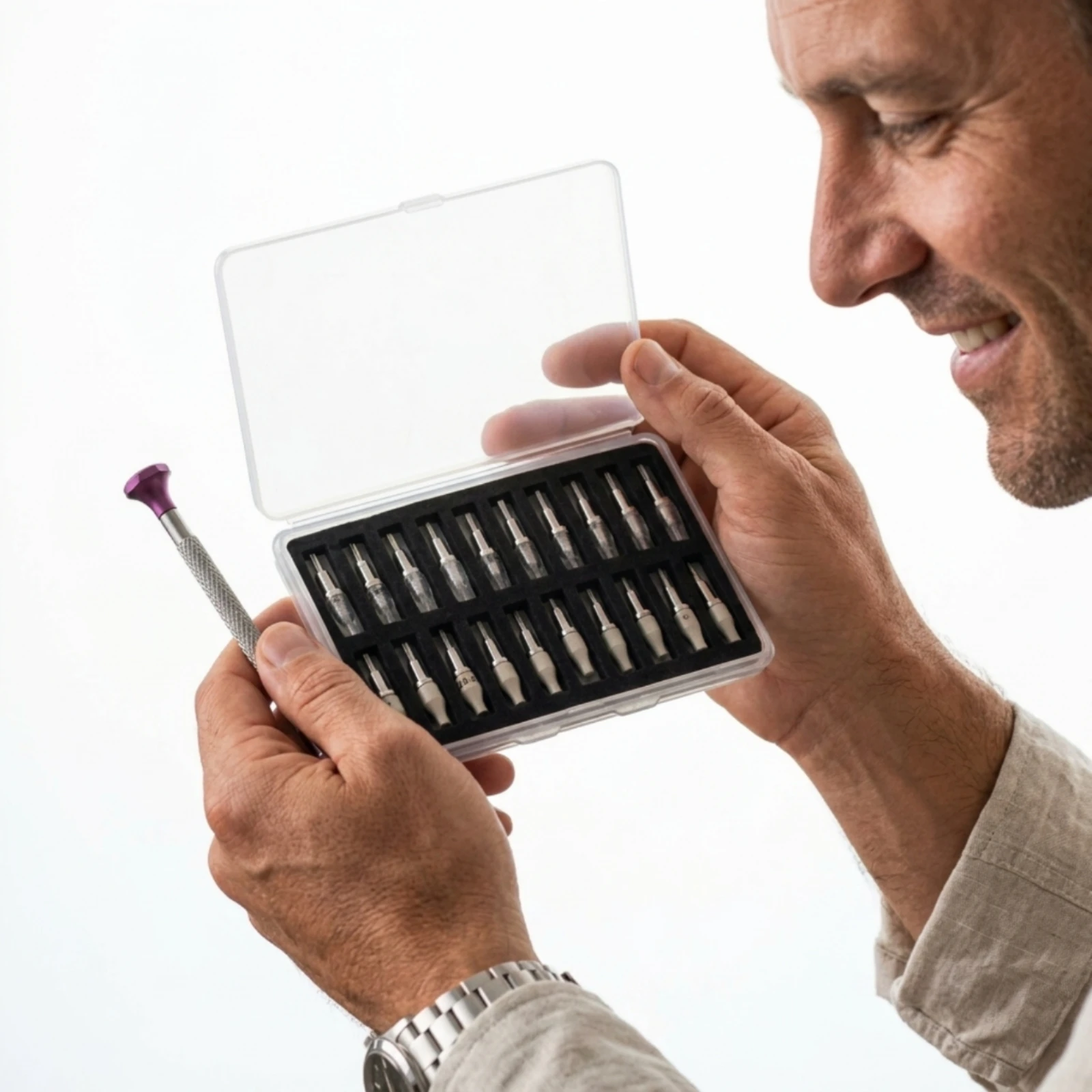 outil-d'insertion-d'aiguilles-outil-a-aiguilles-moletees-avec-etui-de-rangement-reutilisable-robuste-pour-les-techniciens-en-couture