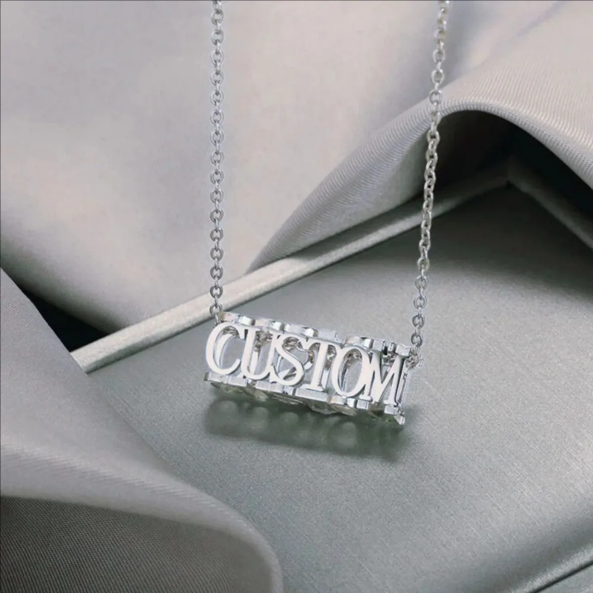 Custom Name Necklace for Woman Fashion Four-sided Three-dimensional Letter Pendant Necklace Gold Stainless Steel Jewelry Gift